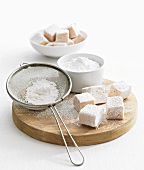 Home-made marshmallows with icing sugar