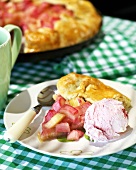 Rhubarb pie with a scoop of ice cream