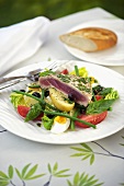 Salade niçoise with tuna