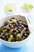 Black beans with green peppers