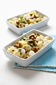 Pasta salad with chanterelles and green beans