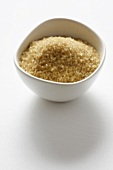 Demerara-Zucker in einer Schale