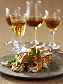 Marinated chanterelles with onions and parsley