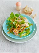 Chicken breast with lettuce and peanut sauce