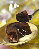 Moelleux au chocolat (Chocolate pudding with soft centre, France)