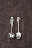 Tea measuring spoon and teaspoon