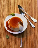 Panna Cotta mit Karamellsauce