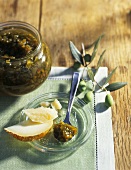 Confettura di olive (Olivenkonfitüre, Italien)