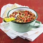 Vegetable stew with white beans and tomatoes