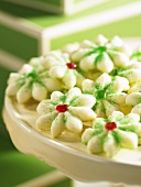 Shortbread flowers with green sugar