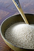 Cane sugar in a bowl
