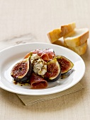 Figs with prosciutto and balsamic vinegar