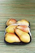 Williams pears in packaging