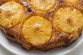 Gestürzter Ananaskuchen (Ausschnitt)
