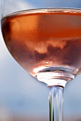 Glass of rosé wine (close-up)