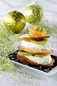 Millefeuille of orange biscuits, kiwi fruit & coconut mousse
