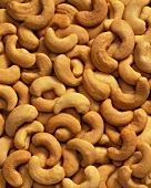 Roasted cashew nuts (full-frame)