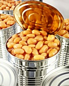 Baked beans in tins