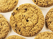 Oat biscuits with raisins