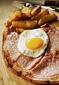 Ham, egg and chips