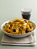 Chicken tagliatelle with olives