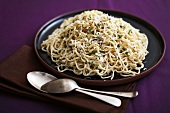 Pasta with cheese and parsley sauce