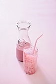 Raspberry and vanilla smoothie with bran