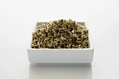 Dried yarrow (millefolii herba)