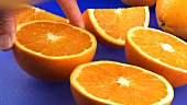 Orange vierteln