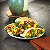 Curried Vegetable Pitas with Peanut Sauce