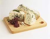 Blue cheese with grapes