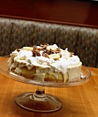 Banana Cream Pie on a Cake Stand (USA)