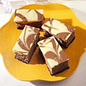 Chocolate Vanilla Swirl Cheesecake Bars 