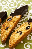 Cantucci al cioccolato (Chocolate-dipped almond biscuits, Italy)