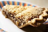 Ein Stück Shoofly Pie (Streuselkuchen, Pennsylvania, USA)