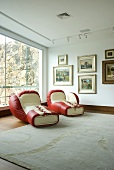Two boxing gloves loungers by De Sede