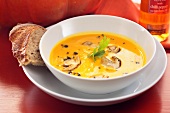 Pumpkin soup with mushrooms