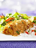 Grouper mit roter Currysauce und Reis (Thailand)