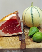 Raw ham, melon and figs