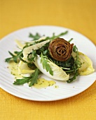 Chicory and rocket salad with artichoke