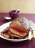 Roast beef with red wine sauce