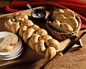 Challah (Jewish bread plait)