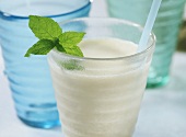 Peppermint and rice milk drink