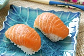 Salmon nigiri sushi