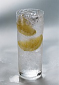 Water with Lemon Wedges