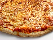 Käsepizza (Close Up)