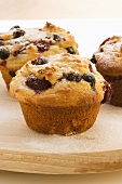 Berry muffins (close-up)