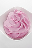 Raspberry yogurt ice cream