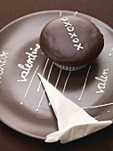 Schokoladencupcake zum Valentinstag