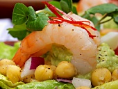Avocado puree with shrimps and chick-peas